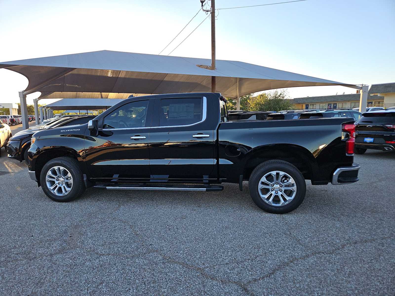 Thumbnail: 2026 Chevrolet Silverado 1500 - 5