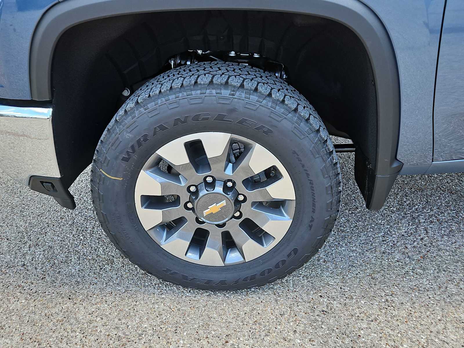 2025 Chevrolet Silverado 2500 LT 8