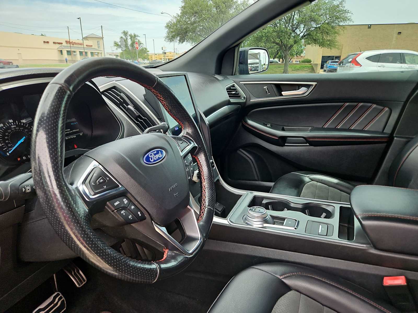 Thumbnail: 2022 Ford Edge - 10
