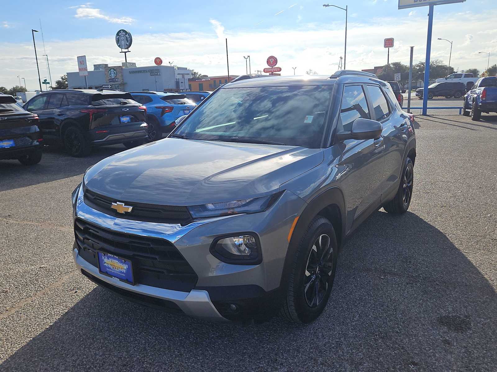 Thumbnail: 2023 Chevrolet TrailBlazer - 4