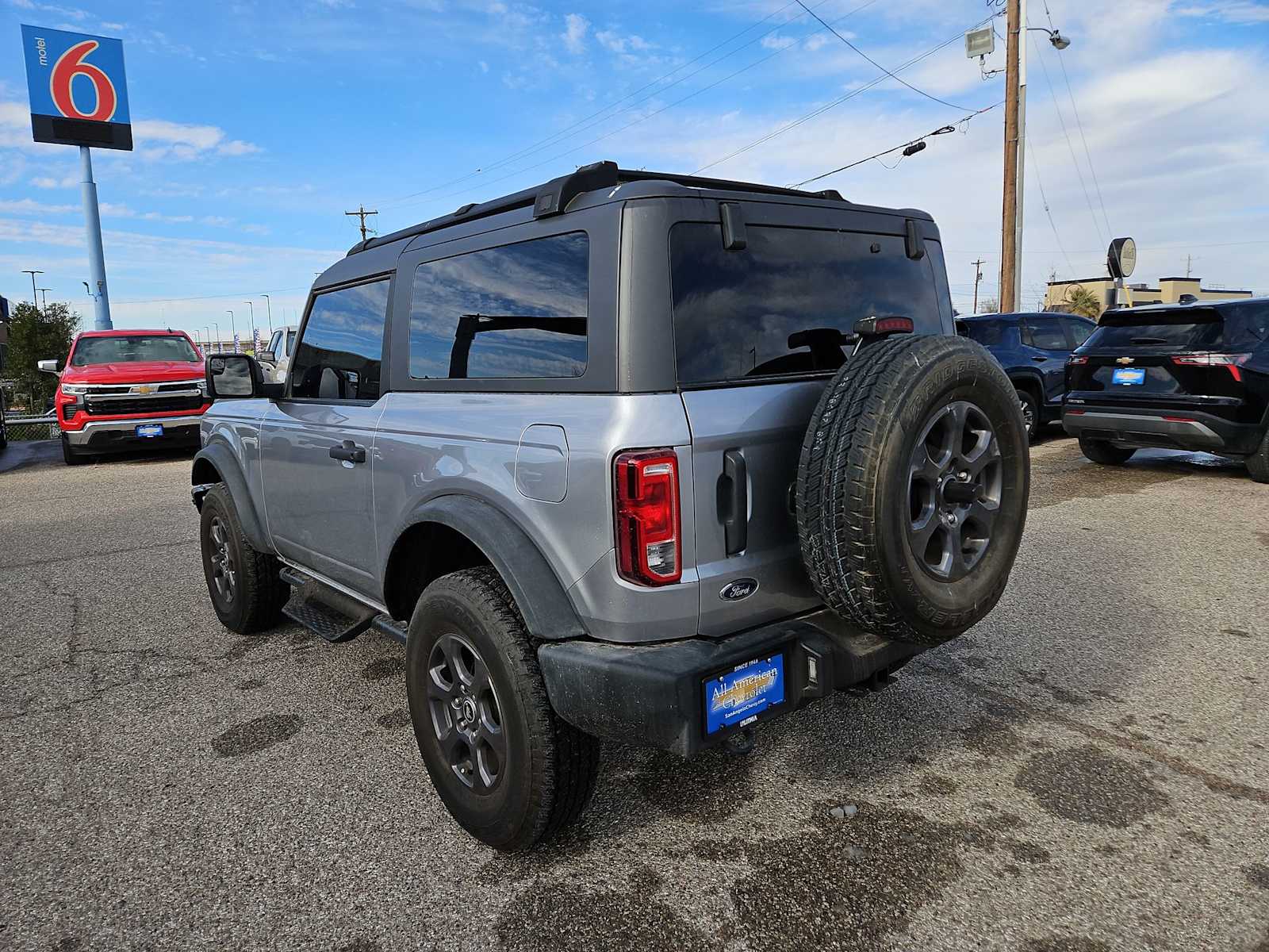 Thumbnail: 2022 Ford Bronco - 6