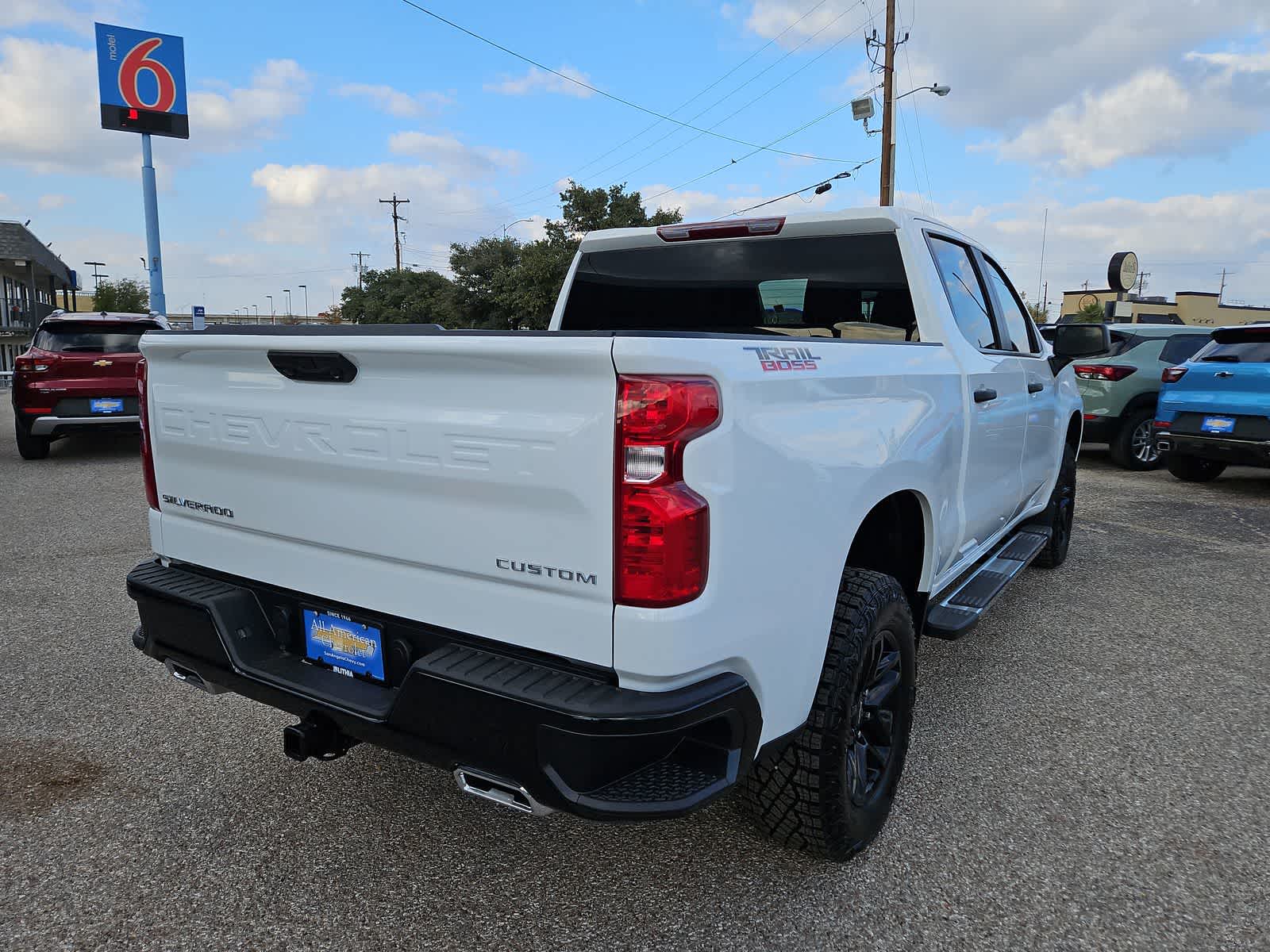 Thumbnail: 2025 Chevrolet Silverado 1500 - 5