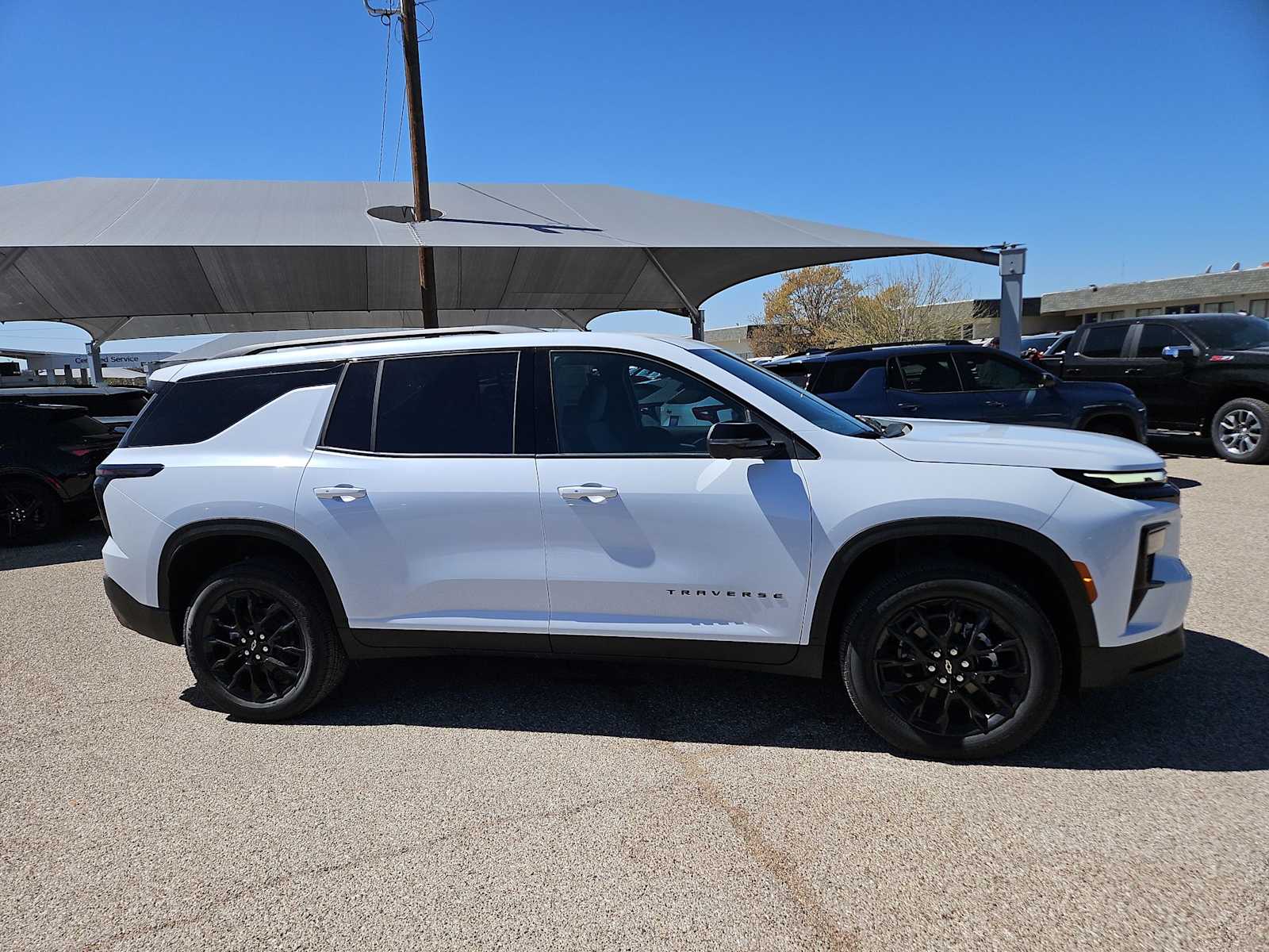 Thumbnail: 2026 Chevrolet Traverse - 9