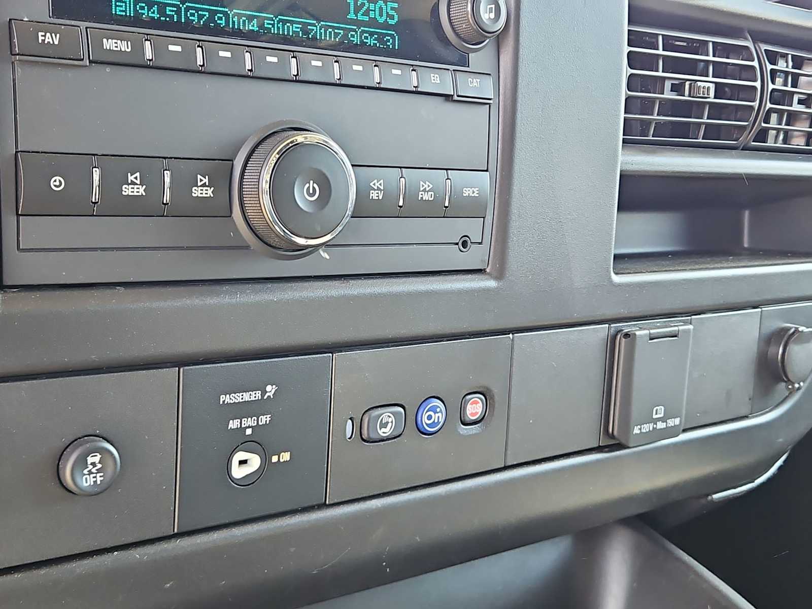 Thumbnail: 2024 GMC Savana - 24