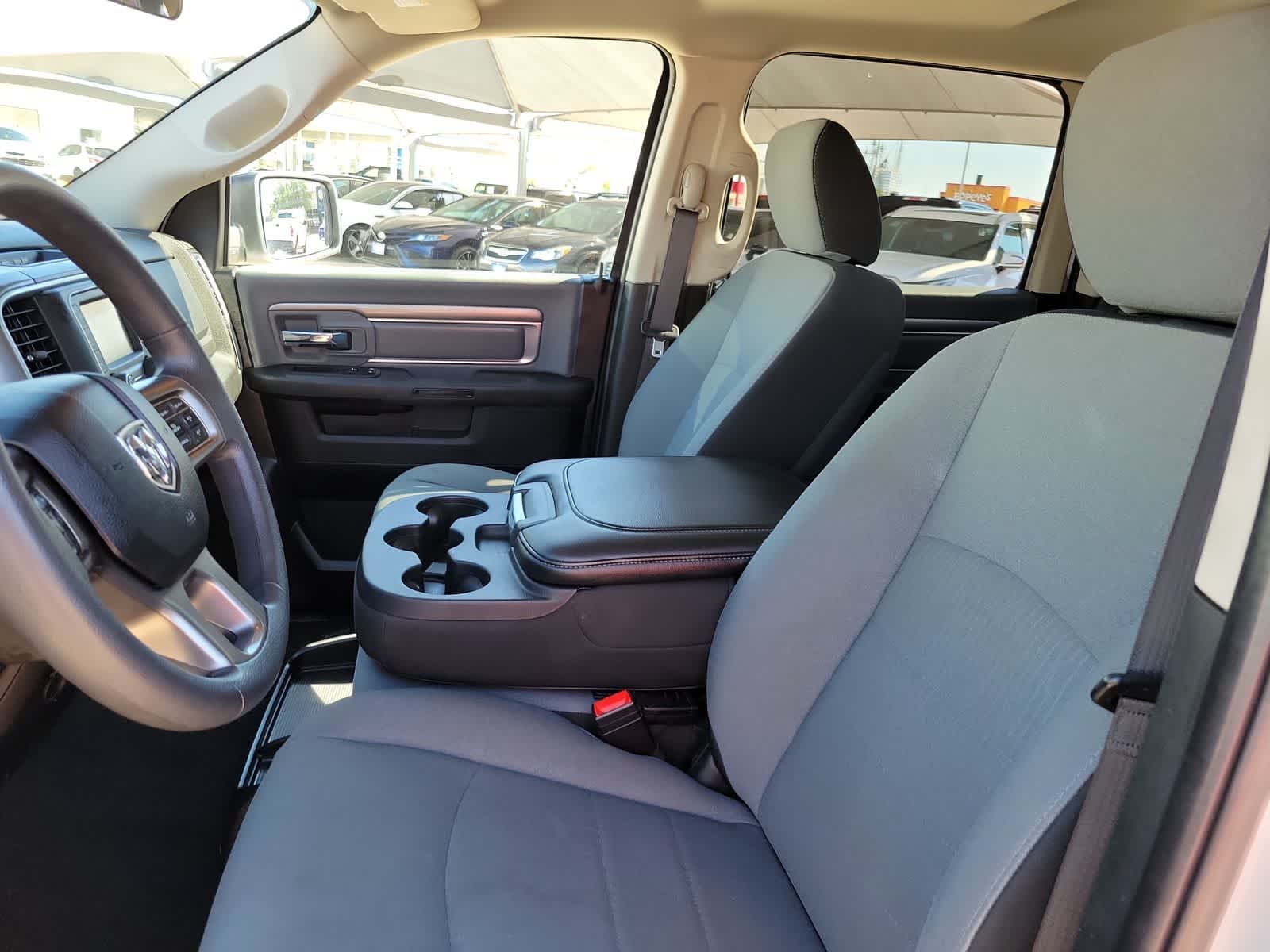 Thumbnail: 2021 RAM 1500 Classic - 19