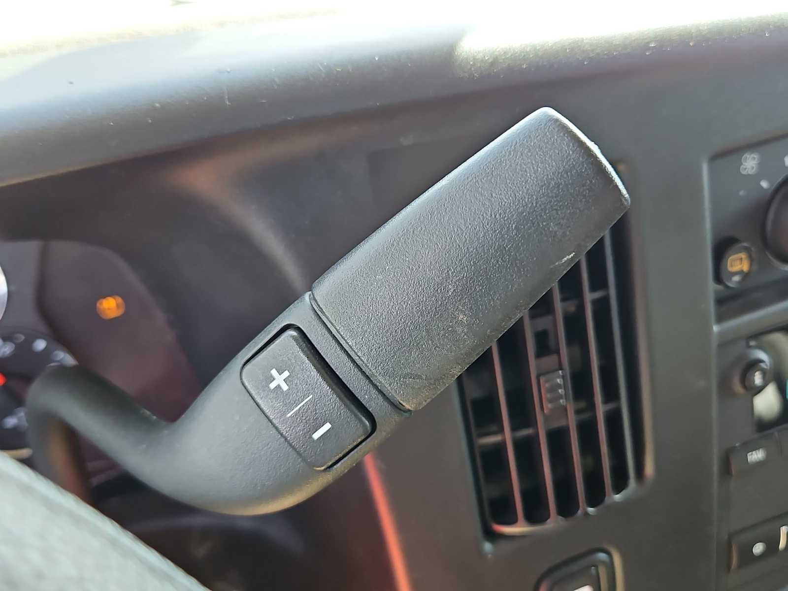 Thumbnail: 2024 GMC Savana - 20