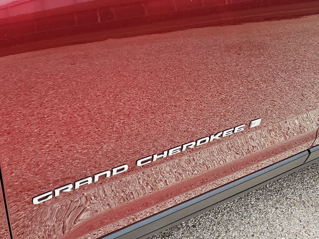 Thumbnail: 2024 Jeep Grand Cherokee - 11