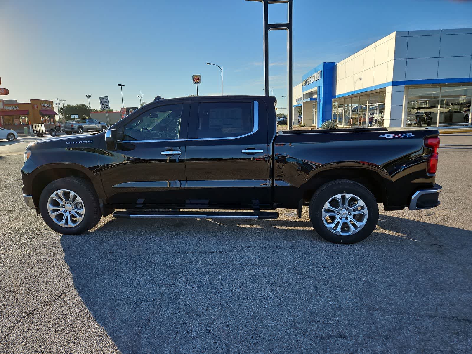 Thumbnail: 2024 Chevrolet Silverado 1500 - 3
