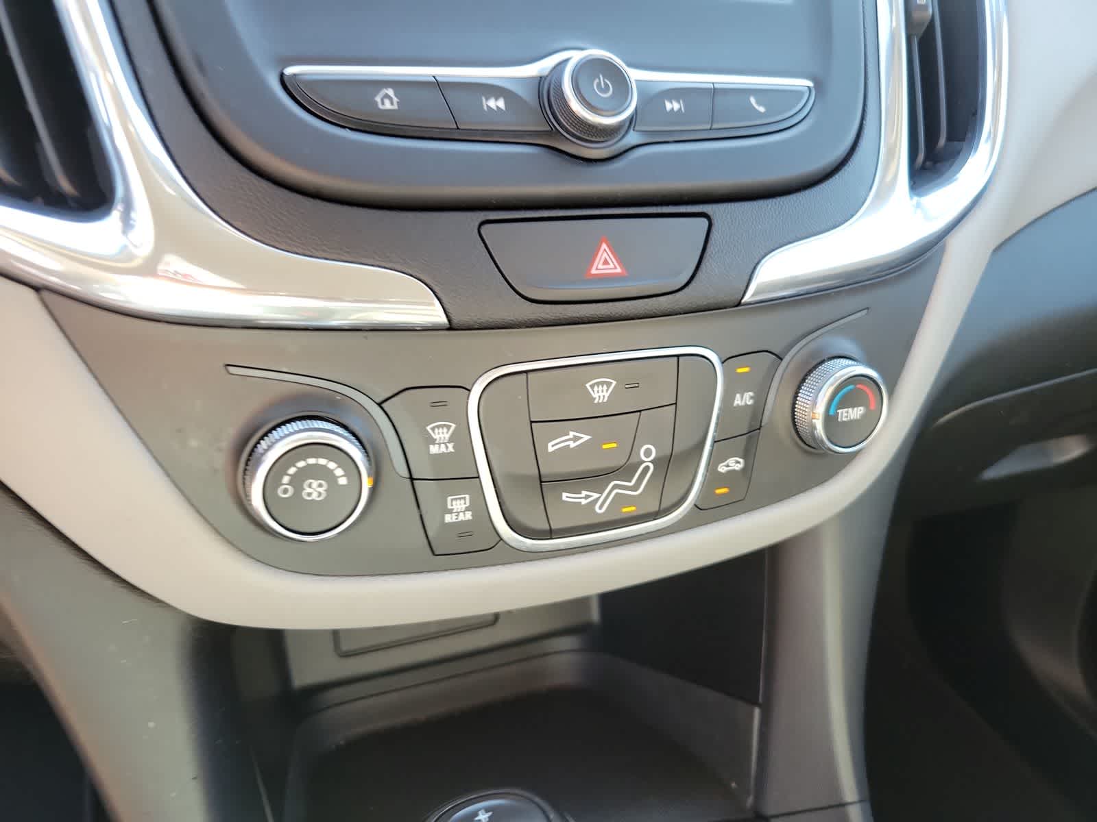 Thumbnail: 2019 Chevrolet Equinox - 29