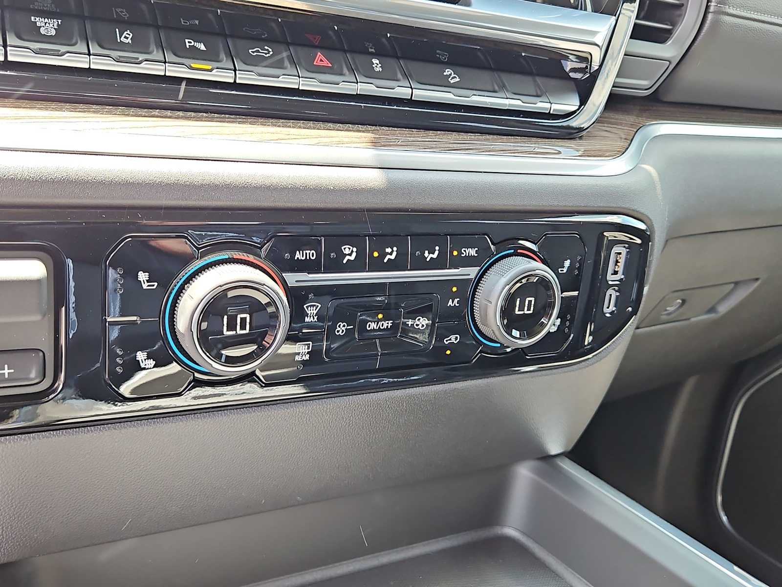 Thumbnail: 2025 Chevrolet Silverado 2500 - 28