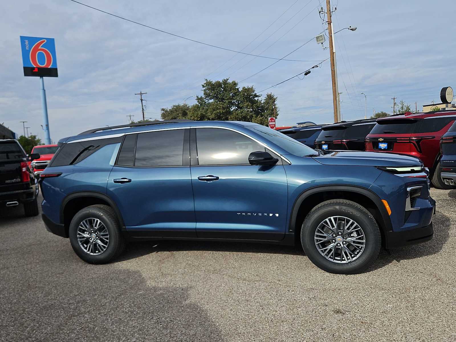 Thumbnail: 2026 Chevrolet Traverse - 9