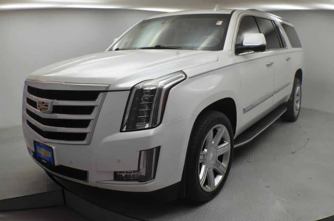 Thumbnail: 2016 Cadillac Escalade - 4