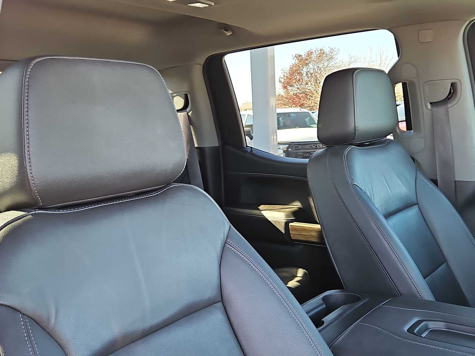 Thumbnail: 2022 Chevrolet Silverado 1500 - 17