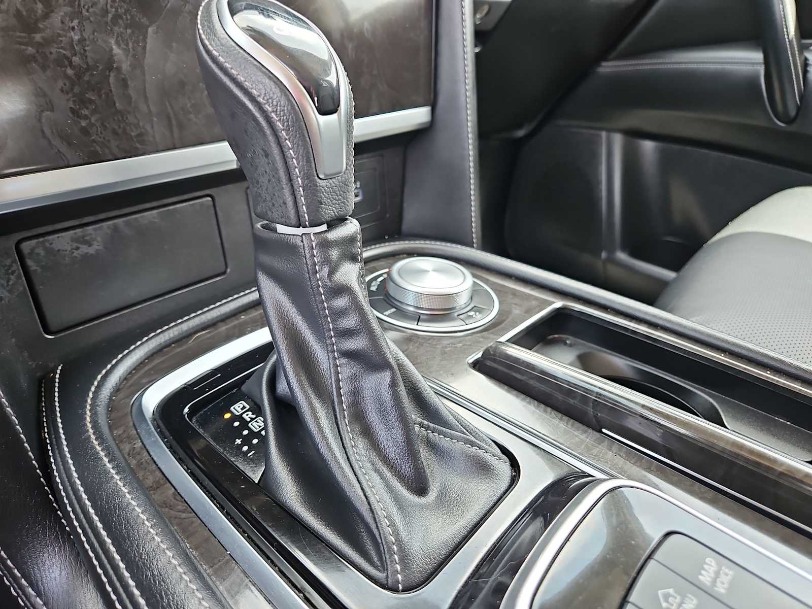 Thumbnail: 2024 INFINITI QX80 - 25