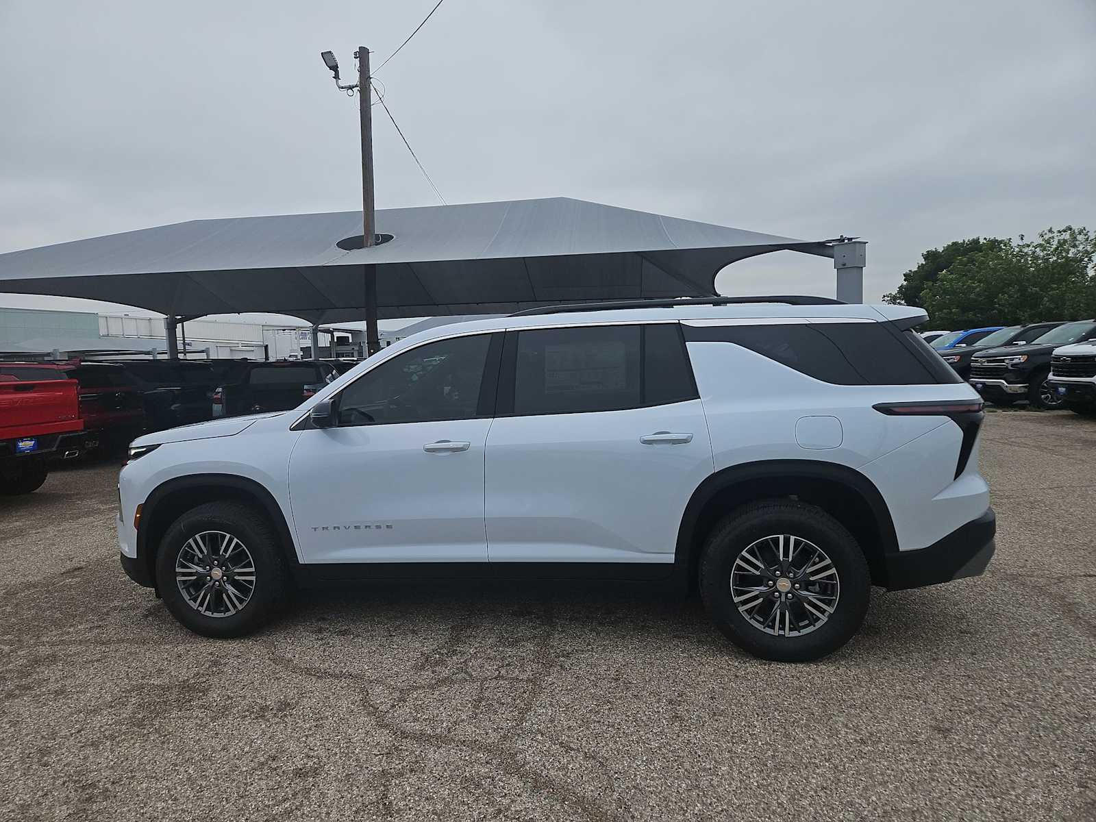 Thumbnail: 2026 Chevrolet Traverse - 5