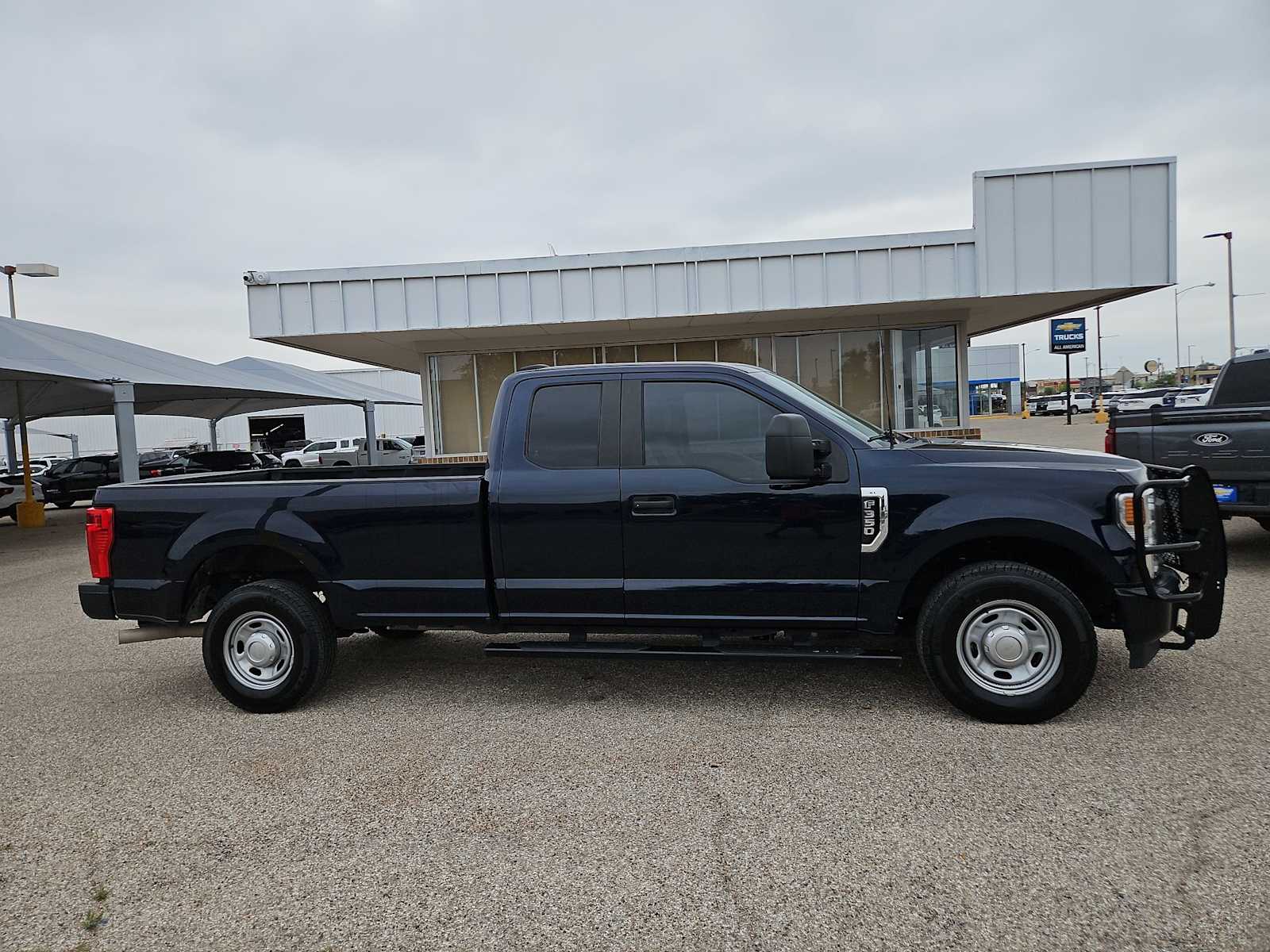 Thumbnail: 2022 Ford F-350 - 9