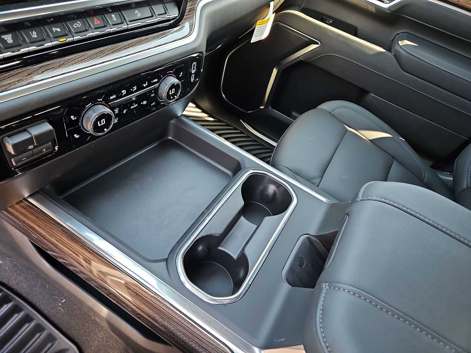 Thumbnail: 2026 Chevrolet Silverado 2500 - 20