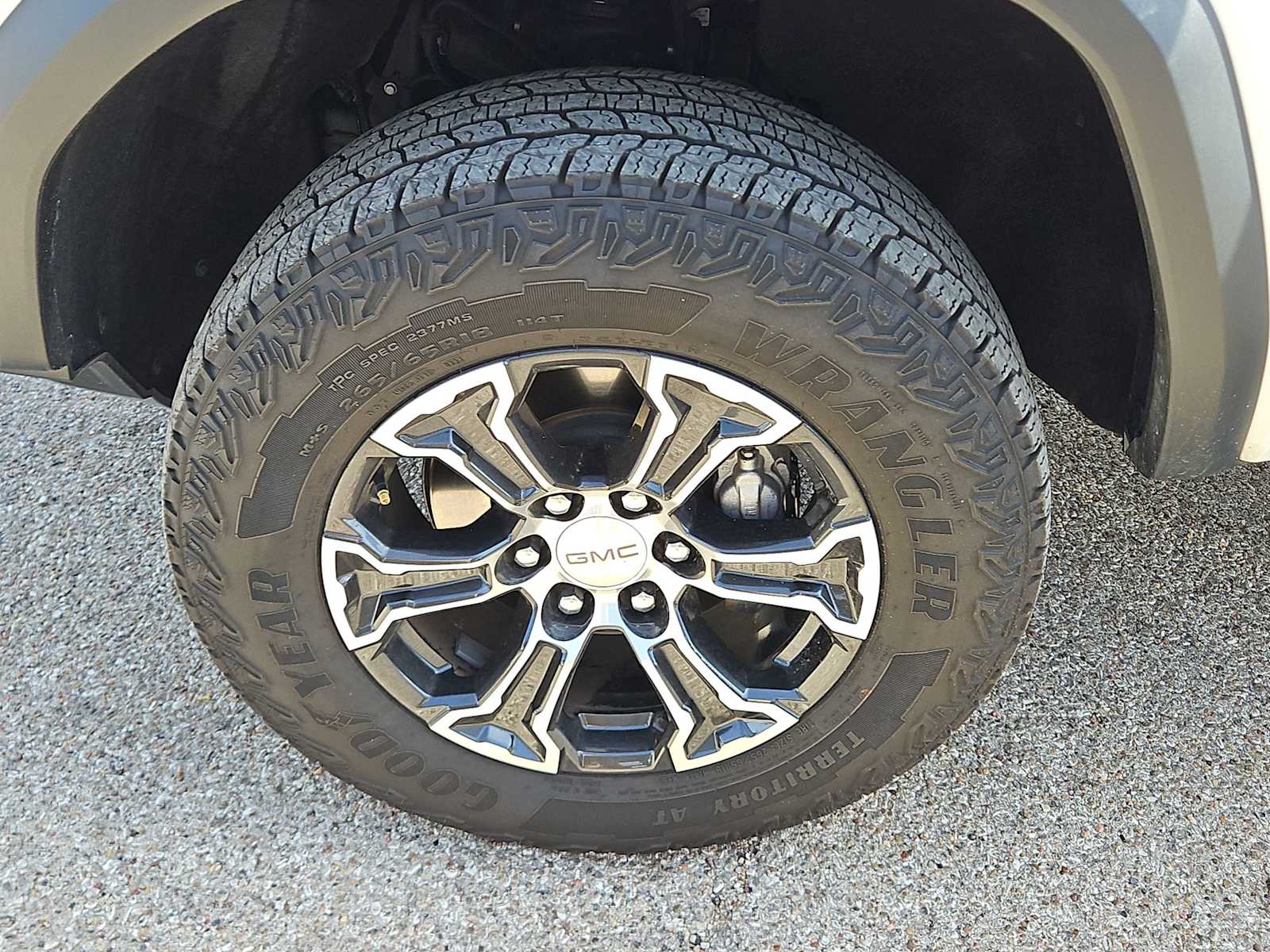 Thumbnail: 2024 GMC Canyon - 12