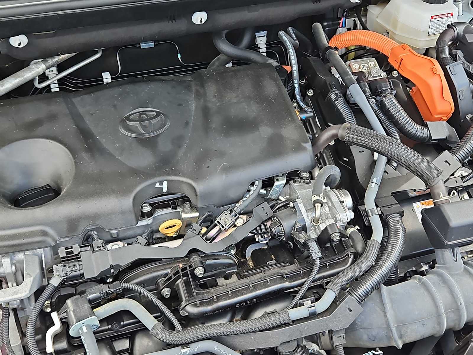 Thumbnail: 2022 Toyota RAV4 - 17