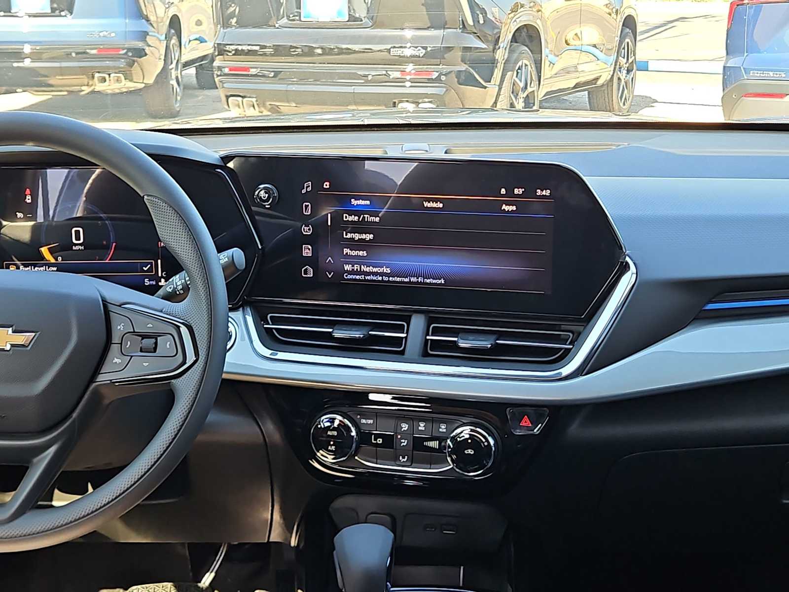 Thumbnail: 2026 Chevrolet Trax - 14