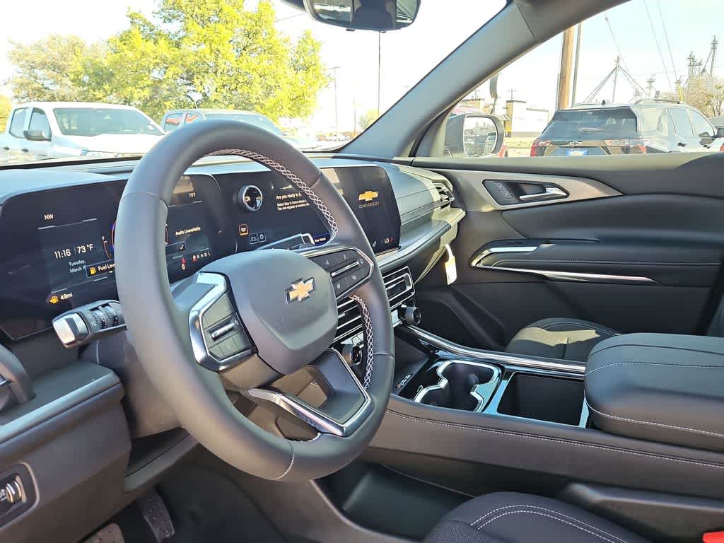 Thumbnail: 2026 Chevrolet Traverse - 10