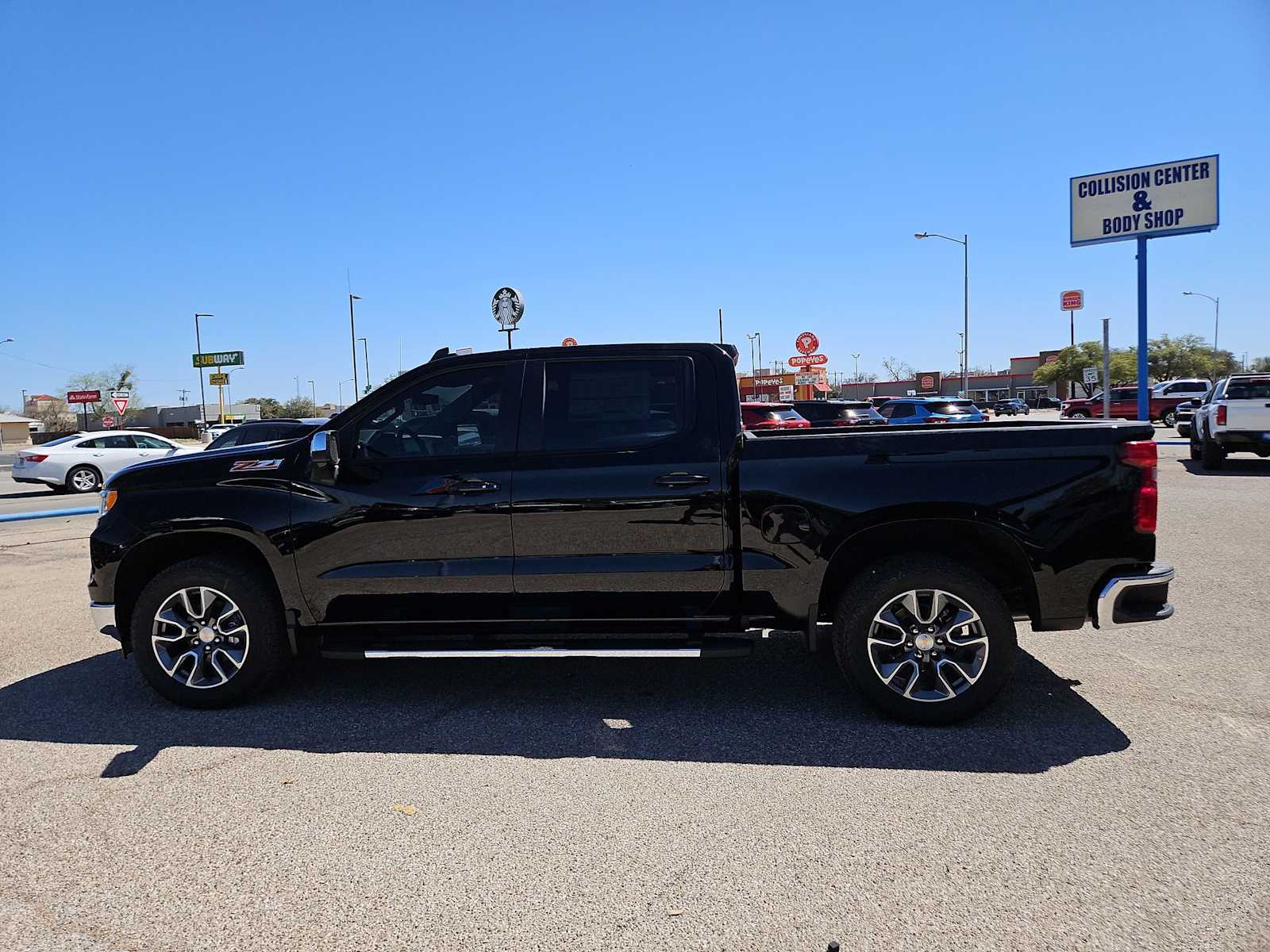 Thumbnail: 2026 Chevrolet Silverado 1500 - 5