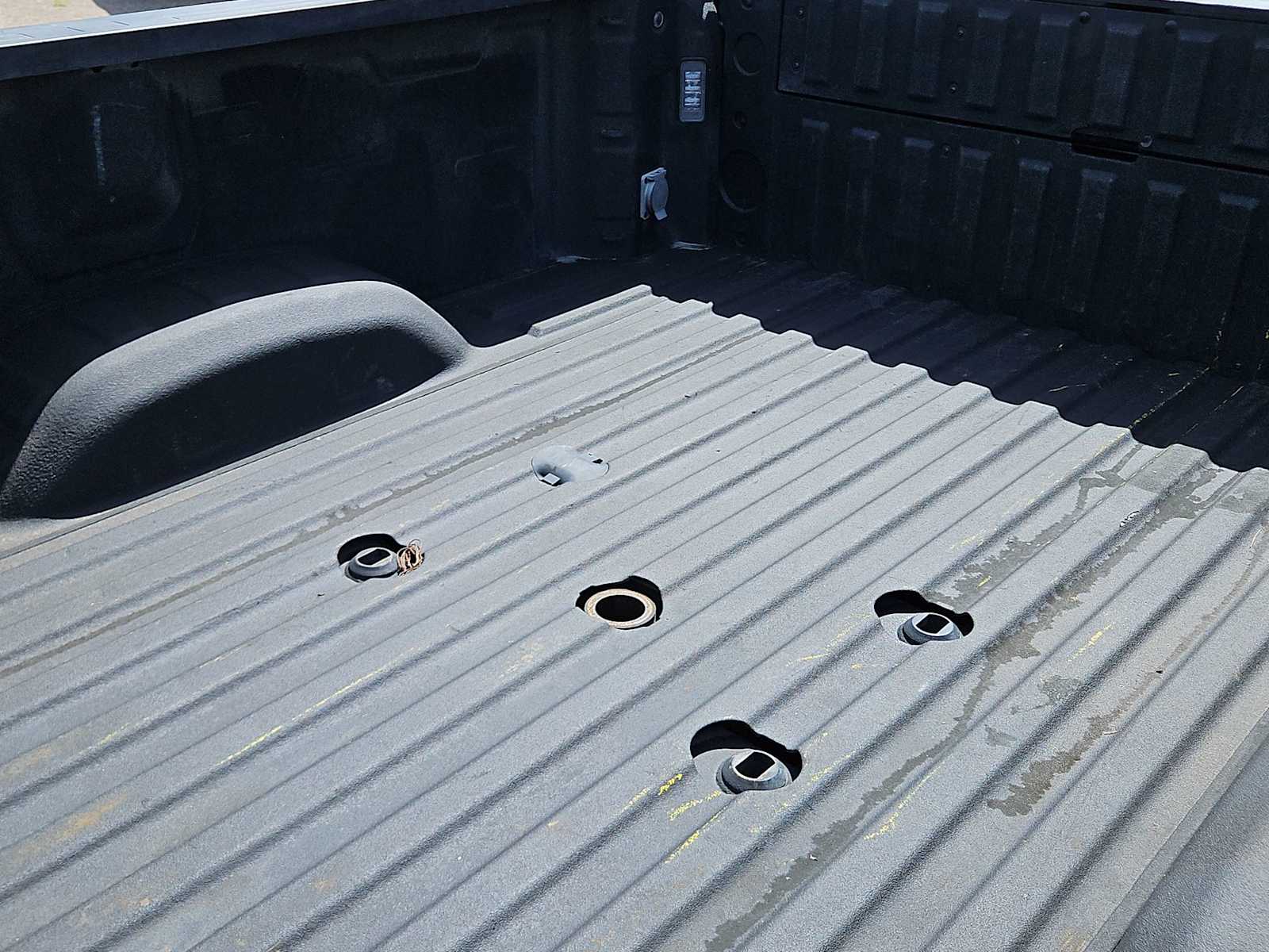 Thumbnail: 2024 Chevrolet Silverado 3500 - 23