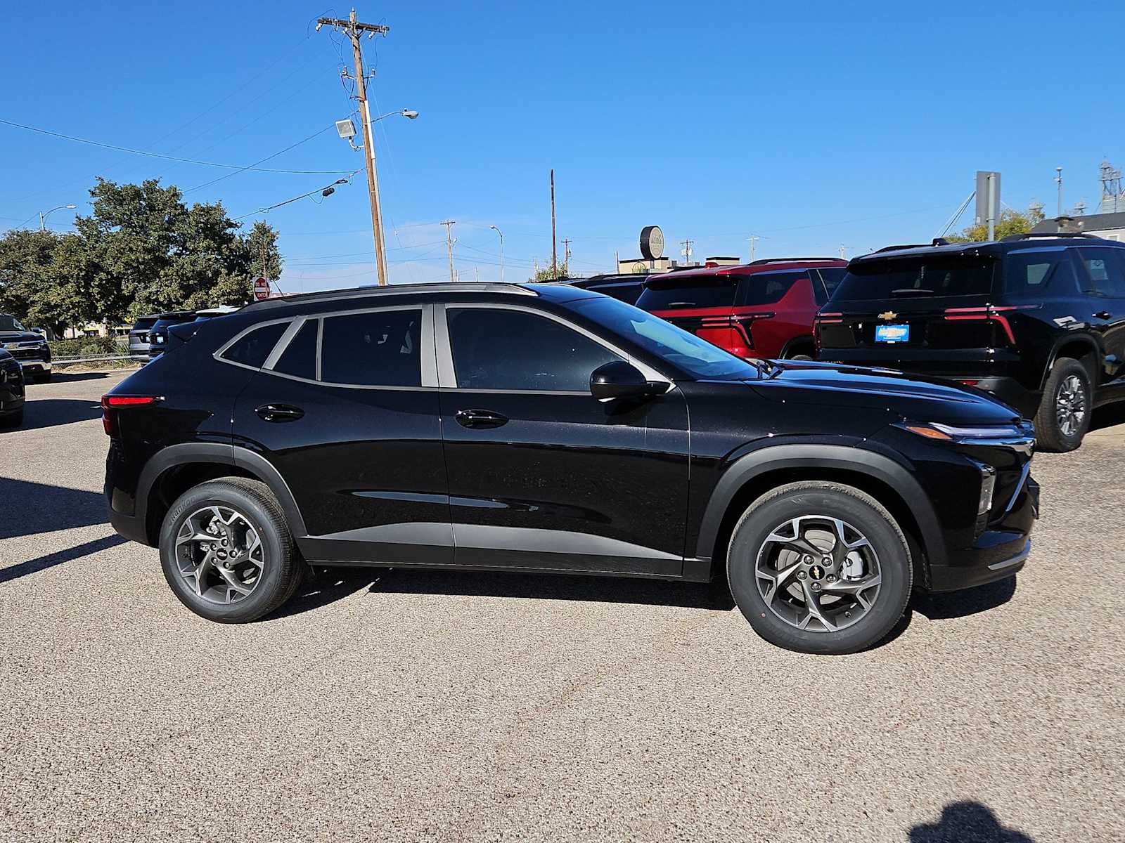 Thumbnail: 2026 Chevrolet Trax - 9