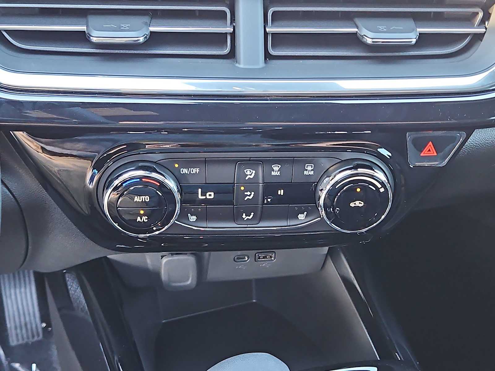 Thumbnail: 2026 Chevrolet Trax - 24