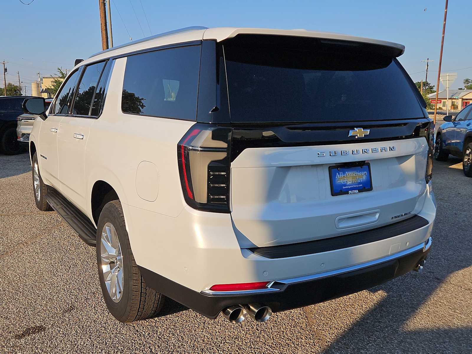 Thumbnail: 2025 Chevrolet Suburban - 4