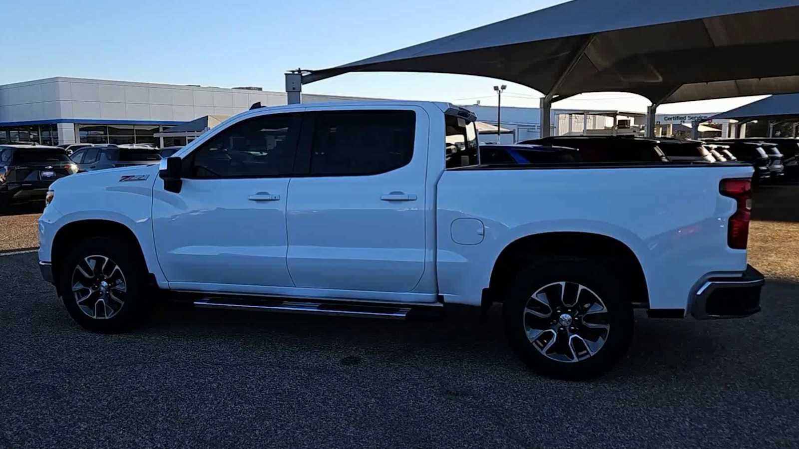 Thumbnail: 2025 Chevrolet Silverado 1500 - 5