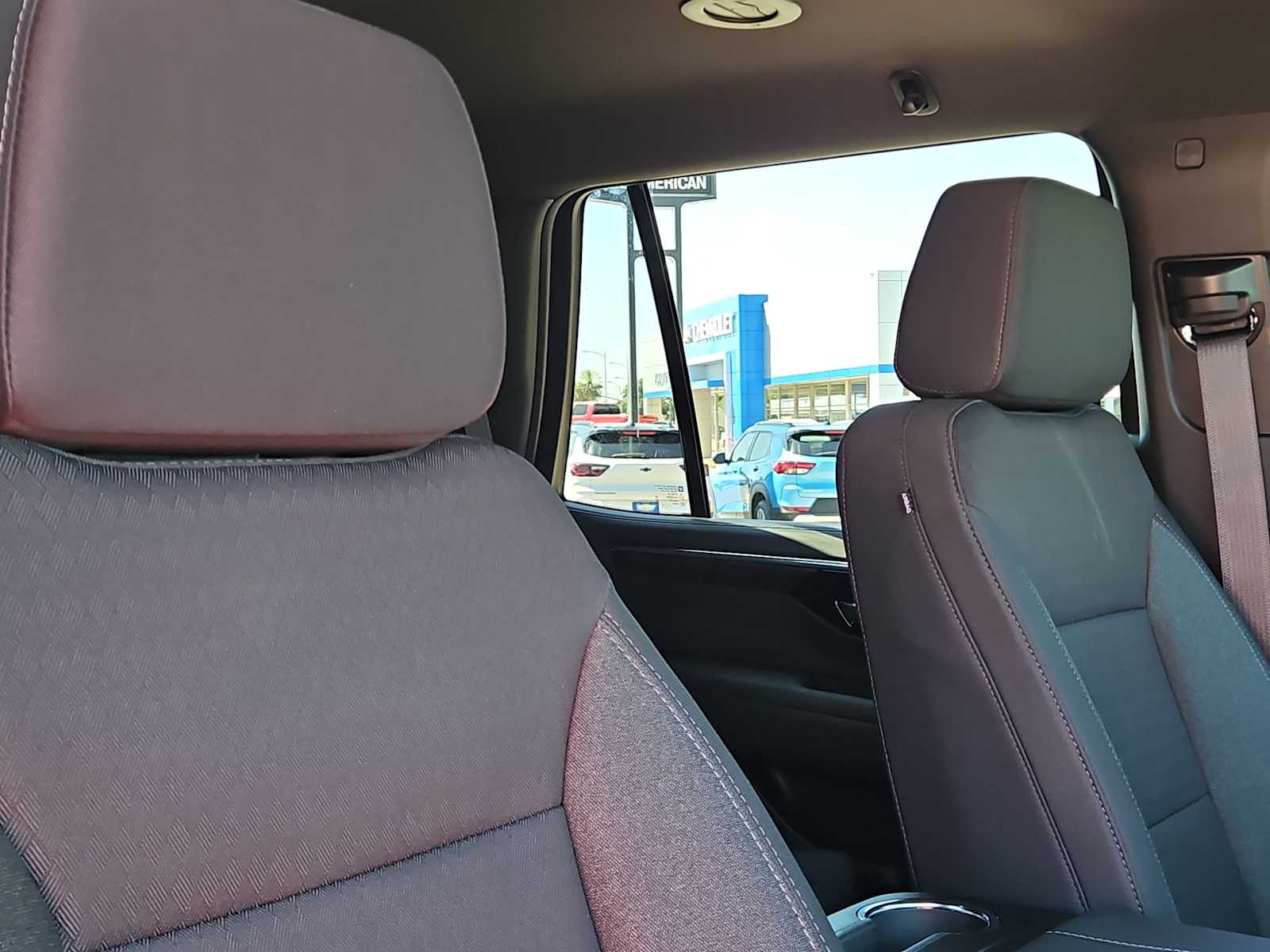 Thumbnail: 2026 Chevrolet Tahoe - 18