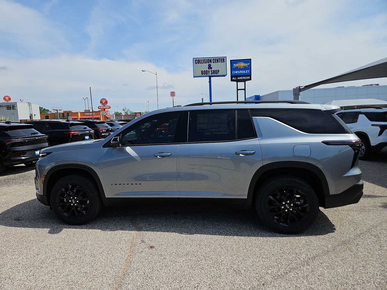 Thumbnail: 2026 Chevrolet Traverse - 5