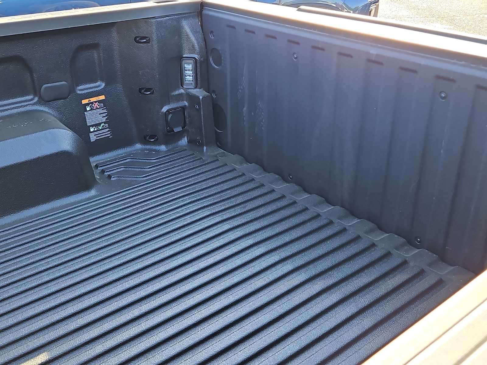 Thumbnail: 2026 Chevrolet Silverado 1500 - 23