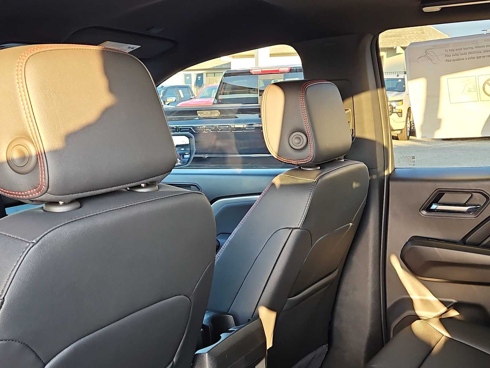 Thumbnail: 2026 Chevrolet Colorado - 14