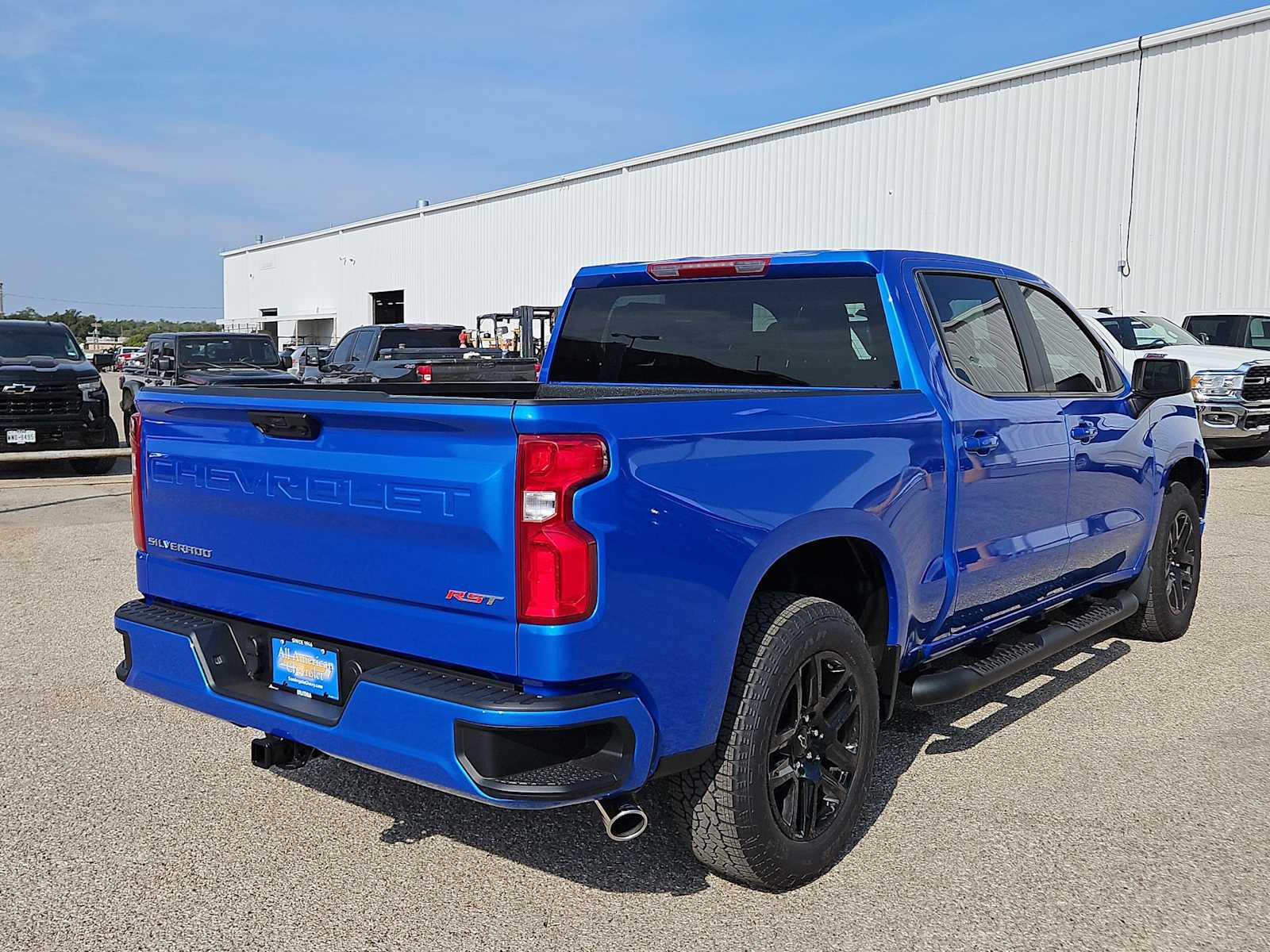 Thumbnail: 2026 Chevrolet Silverado 1500 - 8