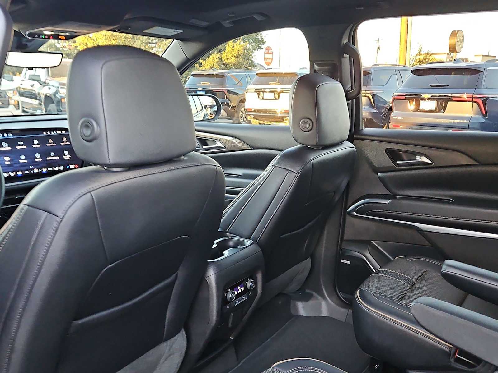 Thumbnail: 2025 Chevrolet Traverse - 14