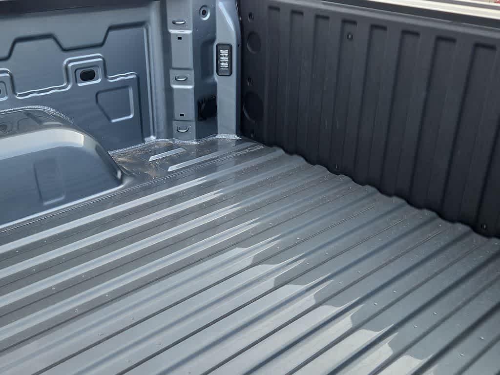 Thumbnail: 2026 Chevrolet Silverado 1500 - 23