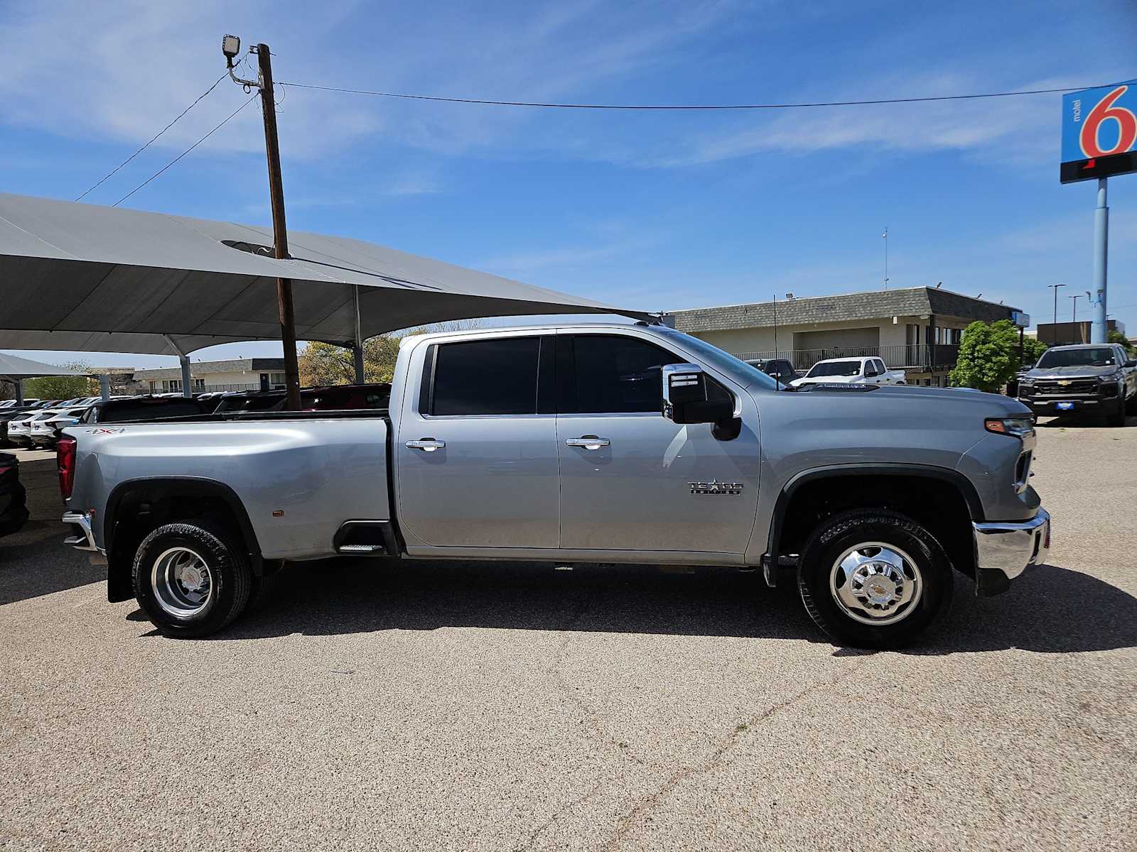 Thumbnail: 2024 Chevrolet Silverado 3500 - 9