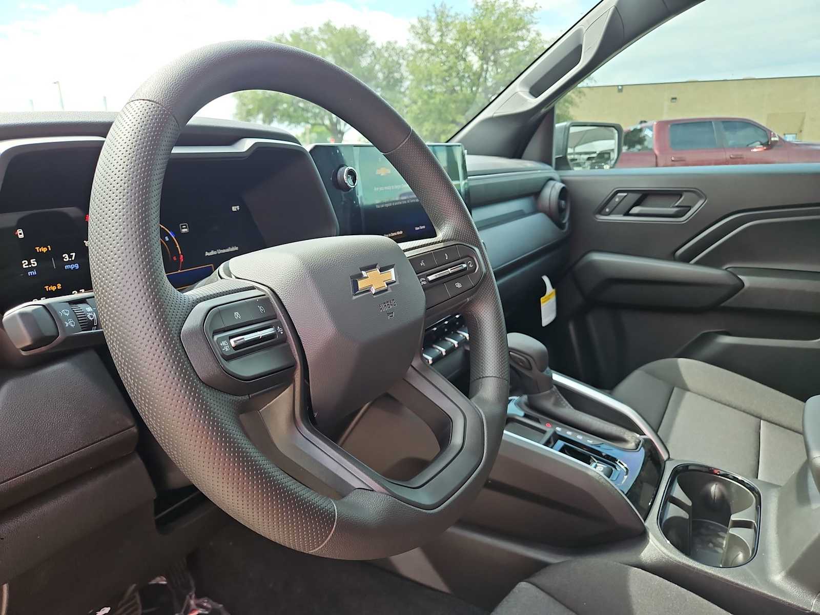 Thumbnail: 2026 Chevrolet Colorado - 10