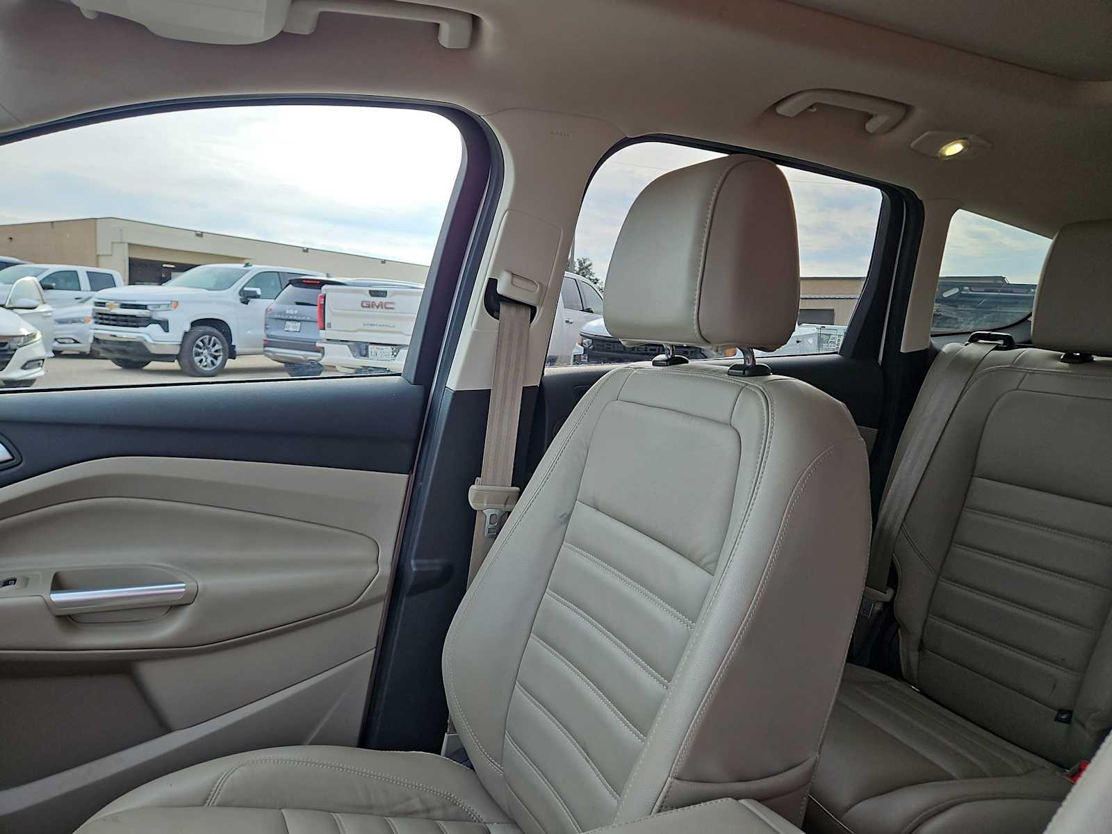 Thumbnail: 2017 Ford Escape - 17