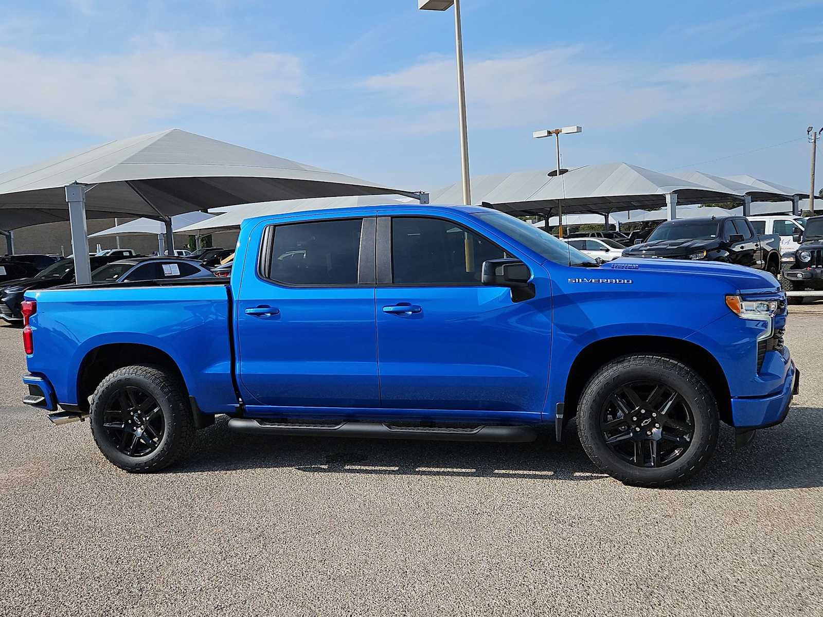 Thumbnail: 2026 Chevrolet Silverado 1500 - 9