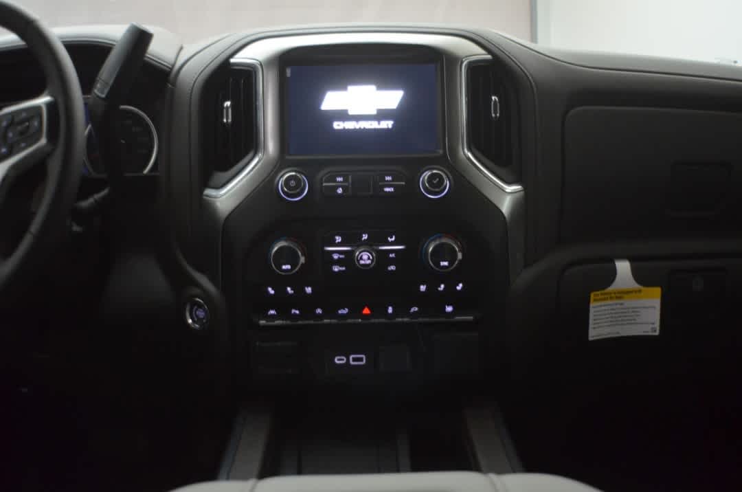Thumbnail: 2020 Chevrolet Silverado 1500 - 14