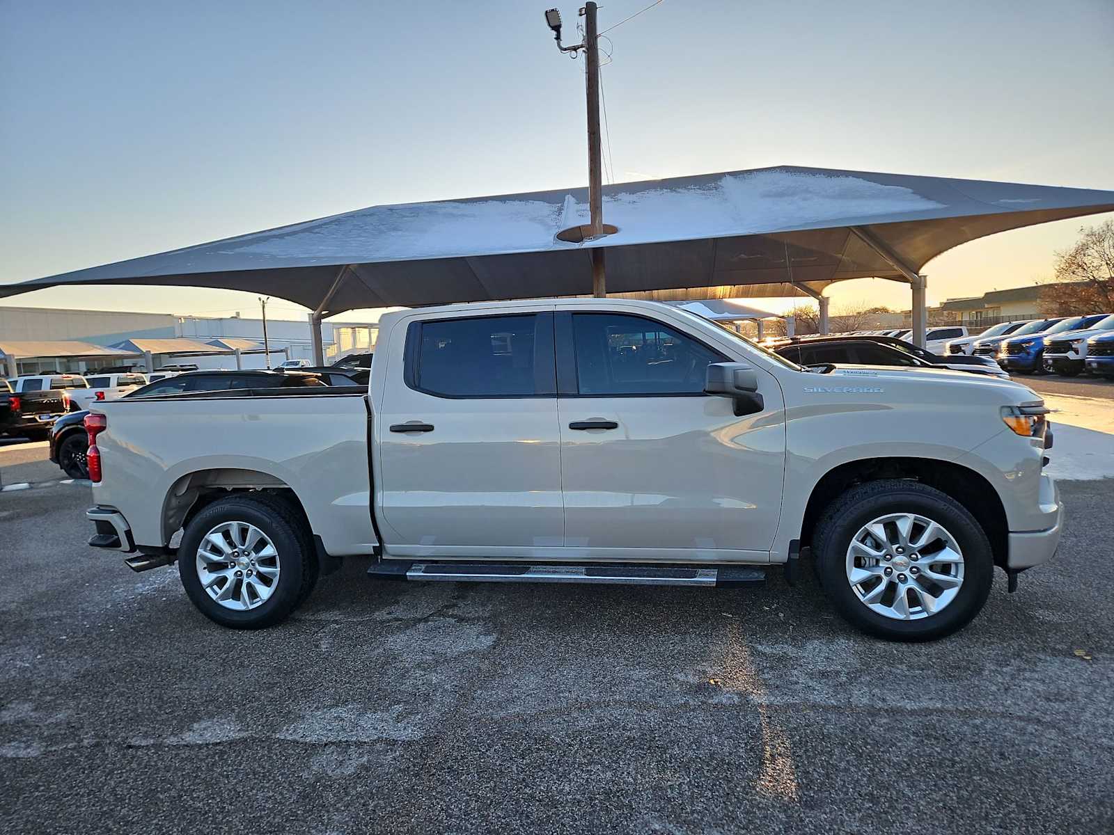 Thumbnail: 2026 Chevrolet Silverado 1500 - 9