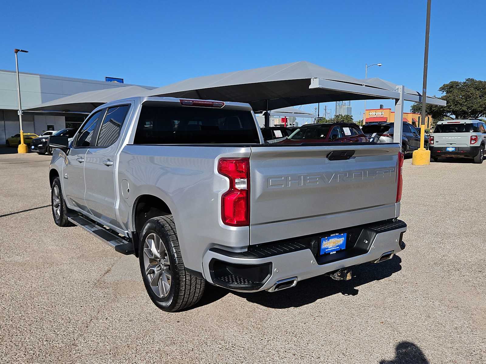 Thumbnail: 2022 Chevrolet Silverado 1500 - 6