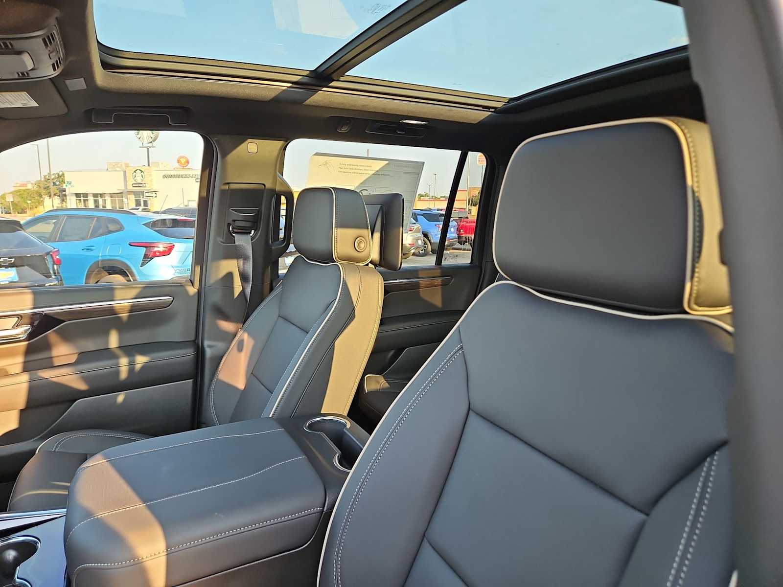 Thumbnail: 2025 Chevrolet Suburban - 13