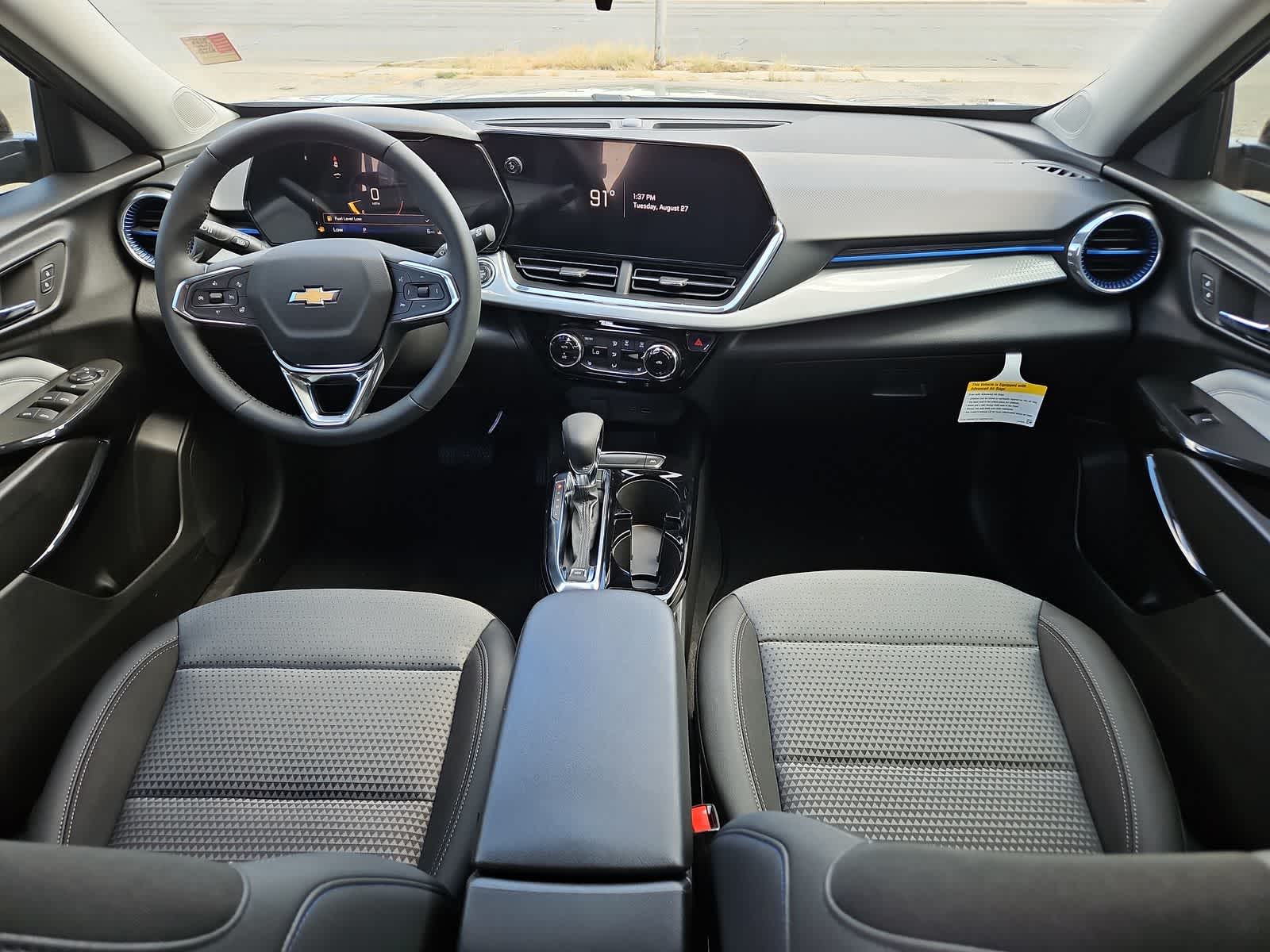 2025 Chevrolet Trax LT 10