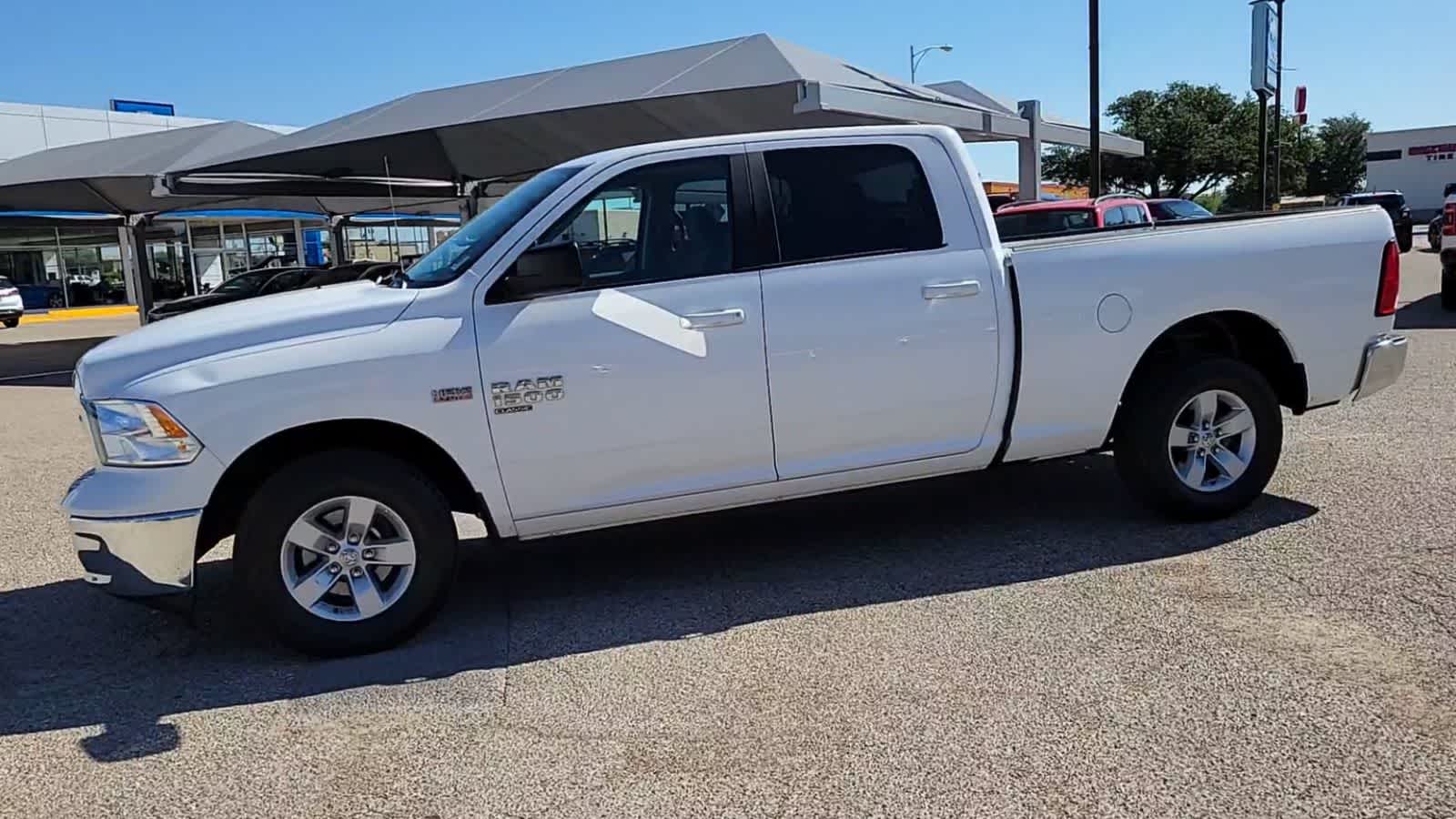 Thumbnail: 2021 RAM 1500 Classic - 4