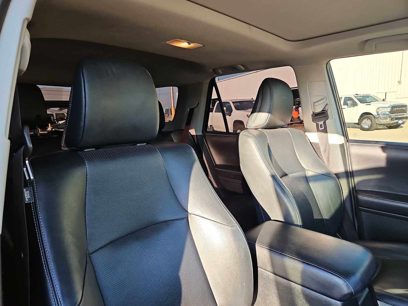 Thumbnail: 2019 Toyota 4Runner - 17