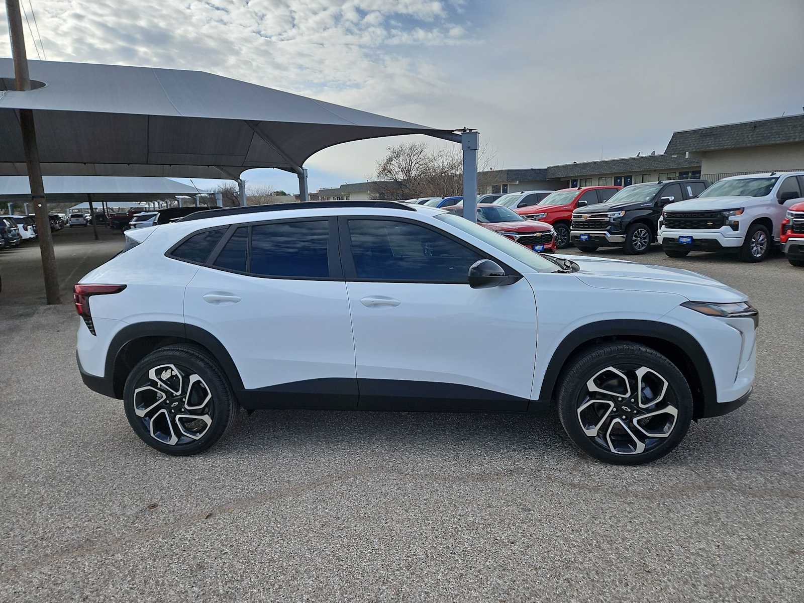 Thumbnail: 2026 Chevrolet Trax - 9